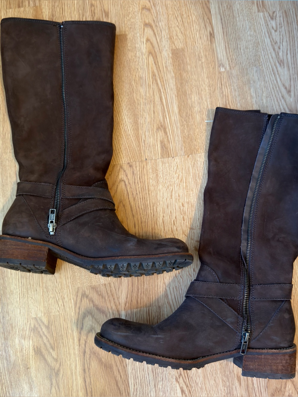 L.L. Bean Dark Brown Zip Up Boots